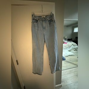 ABERCROMBIE Curve Love High Rise 90s Relaxed Jean - size 28/6Long